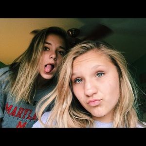 Meet your Posher, Makayla